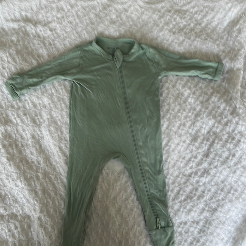 Kyte baby zip footie
